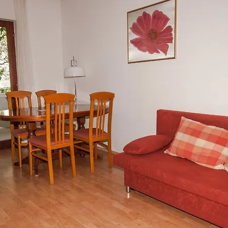 Ivanka Apartment Petrcane